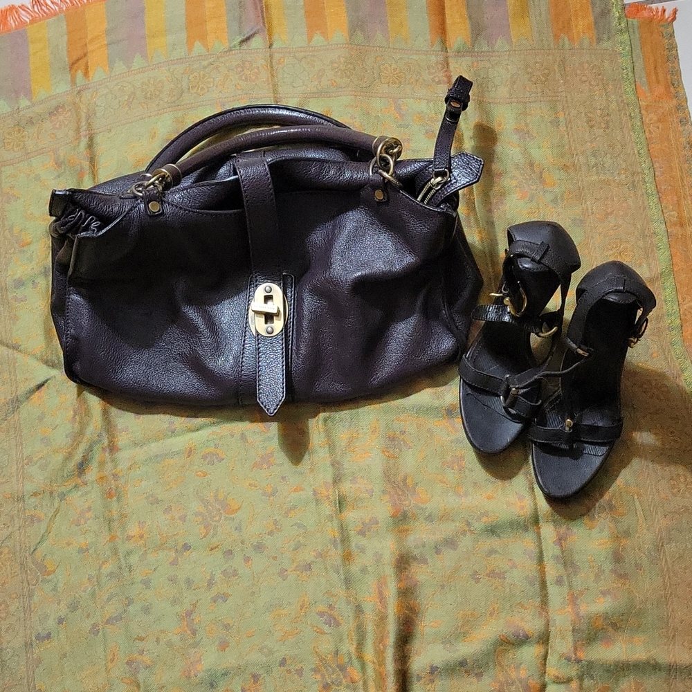 Burberry brown  Bartow  handbag & shoes.
